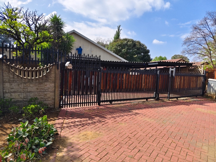 To Let 3 Bedroom Property for Rent in Pellissier Free State